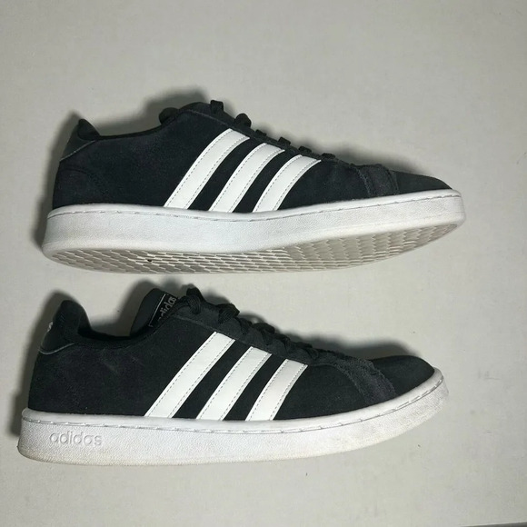 Adidas Grand Court Black Suede 9.5 Classic Design EUC - Picture 11 of 12